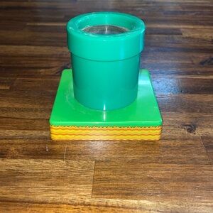 Super Mario Pipe Amiibo Stand